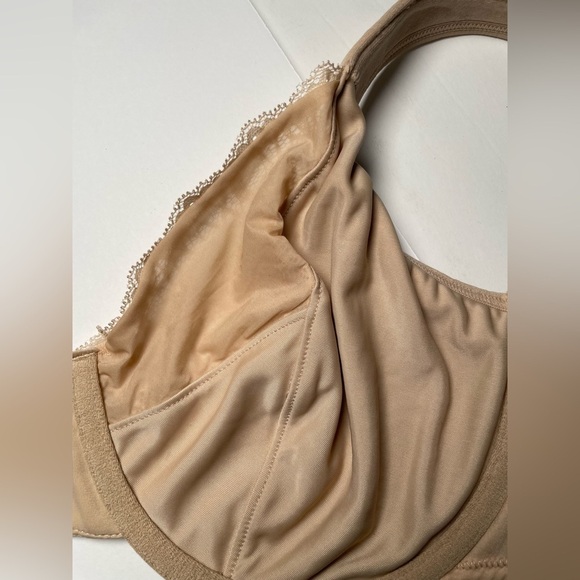 Vanity Fair Nude Lace Underwire Bra 36D - Picture 10 of 12